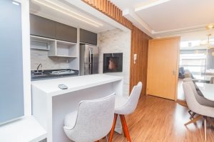 Apartamento com 80m², 2 dormitórios no bairro Passo da Areia em Porto Alegre para Alugar