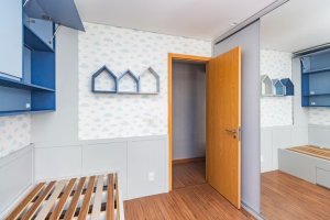 Apartamento com 80m², 2 dormitórios no bairro Passo da Areia em Porto Alegre para Alugar