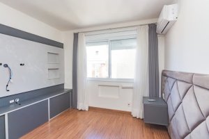 Apartamento com 80m², 2 dormitórios no bairro Passo da Areia em Porto Alegre para Alugar