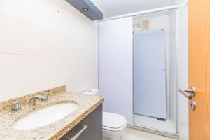 Apartamento com 80m², 2 dormitórios no bairro Passo da Areia em Porto Alegre para Alugar