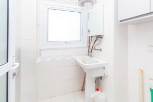 Apartamento com 80m², 2 dormitórios no bairro Passo da Areia em Porto Alegre para Alugar