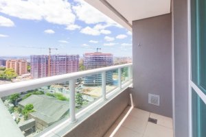 Apartamento com 60m², 2 dormitórios no bairro Três Figueiras em Porto Alegre para Alugar