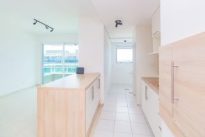 Apartamento com 60m², 2 dormitórios no bairro Três Figueiras em Porto Alegre para Alugar