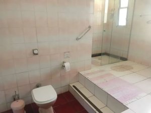 Casa com 300m², 6 dormitórios no bairro Centro Histórico em Porto Alegre para Alugar