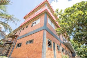 Depósito com 790m² no bairro Jardim Itu em Porto Alegre para Alugar