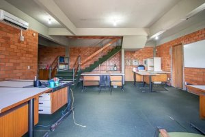 Depósito com 790m² no bairro Jardim Itu em Porto Alegre para Alugar