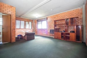 Depósito com 790m² no bairro Jardim Itu em Porto Alegre para Alugar