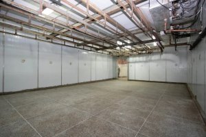 Depósito com 790m² no bairro Jardim Itu em Porto Alegre para Alugar