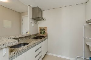 Apartamento com 49m², 1 dormitório no bairro Petrópolis em Porto Alegre para Alugar