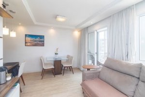 Apartamento com 67m², 3 dormitórios no bairro Humaitá em Porto Alegre para Alugar