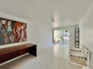 Casa comercial com 180m² no bairro Jardim Botânico em Porto Alegre para Alugar