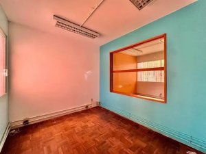 Casa comercial com 180m² no bairro Jardim Botânico em Porto Alegre para Alugar