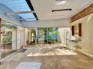 Casa comercial com 180m² no bairro Jardim Botânico em Porto Alegre para Alugar