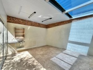 Casa comercial com 180m² no bairro Jardim Botânico em Porto Alegre para Alugar