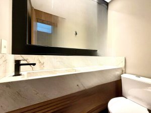 Apartamento com 92m², 2 dormitórios no bairro Petrópolis em Porto Alegre para Alugar