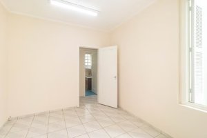 Casa com 140m², 3 dormitórios no bairro Farroupilha em Porto Alegre para Alugar
