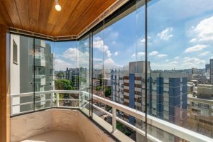 Apartamento com 111m², 2 dormitórios no bairro Menino Deus em Porto Alegre para Alugar