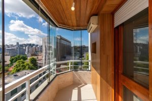 Apartamento com 111m², 2 dormitórios no bairro Menino Deus em Porto Alegre para Alugar