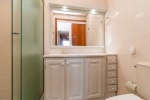 Apartamento com 111m², 2 dormitórios no bairro Menino Deus em Porto Alegre para Alugar