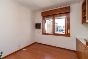 Apartamento com 111m², 2 dormitórios no bairro Menino Deus em Porto Alegre para Alugar