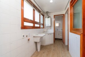 Apartamento com 111m², 2 dormitórios no bairro Menino Deus em Porto Alegre para Alugar