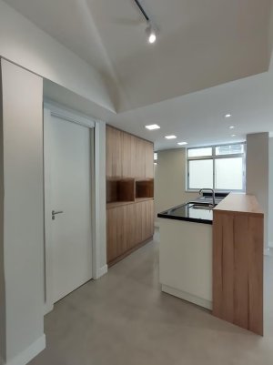 Apartamento com 99m², 2 dormitórios no bairro Petrópolis em Porto Alegre para Alugar