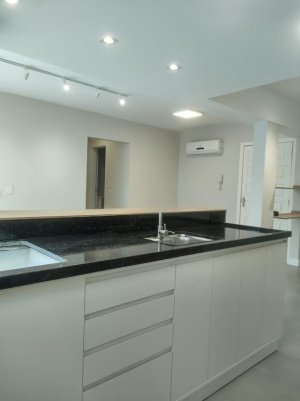 Apartamento com 99m², 2 dormitórios no bairro Petrópolis em Porto Alegre para Alugar