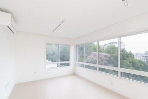 Apartamento com 70m², 2 dormitórios no bairro Moinhos de Vento em Porto Alegre para Alugar
