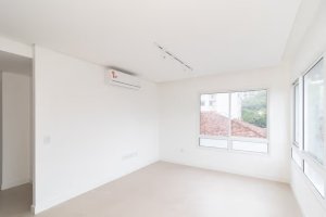 Apartamento com 70m², 2 dormitórios no bairro Moinhos de Vento em Porto Alegre para Alugar