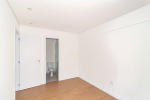 Apartamento com 70m², 2 dormitórios no bairro Moinhos de Vento em Porto Alegre para Alugar