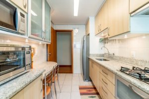 Apartamento com 69m², 2 dormitórios no bairro Jardim Botânico em Porto Alegre para Alugar