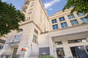 Apartamento com 77m², 1 dormitório no bairro Moinhos de Vento em Porto Alegre para Alugar