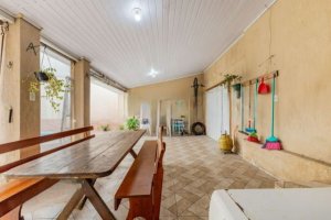 Casa com 228m², 3 dormitórios no bairro Jardim Itu em Porto Alegre para Alugar