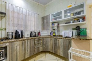 Casa com 228m², 3 dormitórios no bairro Jardim Itu em Porto Alegre para Alugar