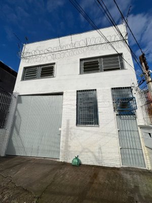 Depósito com 350m² no bairro Navegantes em Porto Alegre para Alugar