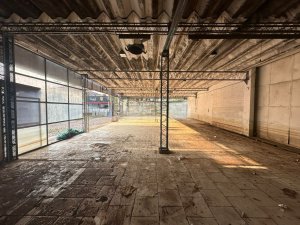Depósito com 750m² no bairro Navegantes em Porto Alegre para Alugar