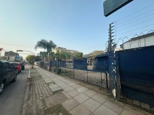 Depósito com 750m² no bairro Navegantes em Porto Alegre para Alugar
