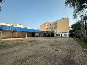 Depósito com 750m² no bairro Navegantes em Porto Alegre para Alugar