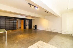 Prédio Comercial com 360m² no bairro Floresta em Porto Alegre para Alugar