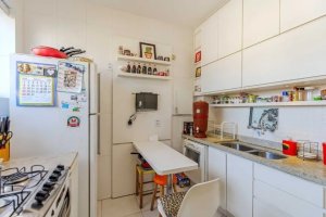 Apartamento com 87m², 2 dormitórios no bairro Menino Deus em Porto Alegre para Alugar