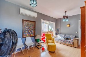 Apartamento com 87m², 2 dormitórios no bairro Menino Deus em Porto Alegre para Alugar