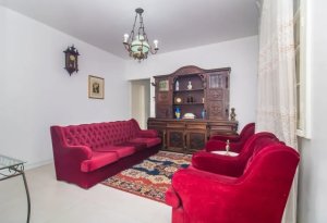 Casa com 482m², 6 dormitórios no bairro Santa Cecília em Porto Alegre para Alugar