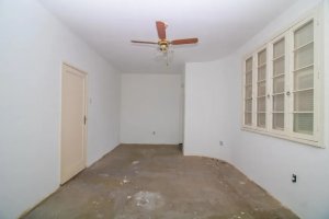Casa com 482m², 6 dormitórios no bairro Santa Cecília em Porto Alegre para Alugar