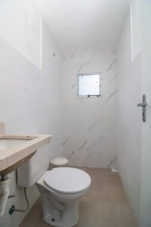 Casa com 482m², 6 dormitórios no bairro Santa Cecília em Porto Alegre para Alugar