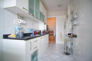 Apartamento com 41m², 3 dormitórios no bairro Floresta em Porto Alegre para Alugar