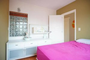 Apartamento com 41m², 3 dormitórios no bairro Floresta em Porto Alegre para Alugar