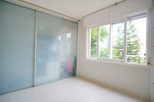 Apartamento com 41m², 3 dormitórios no bairro Floresta em Porto Alegre para Alugar