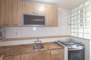 Apartamento com 119m², 2 dormitórios no bairro Floresta em Porto Alegre para Alugar