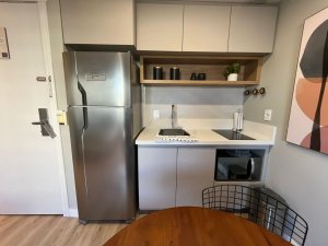 Apartamento com 37m², 1 dormitório no bairro Moinhos de Vento em Porto Alegre para Alugar