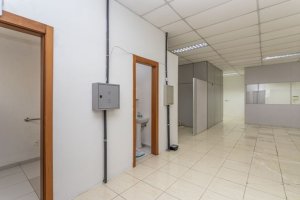 Loja com 156m² no bairro Partenon em Porto Alegre para Alugar